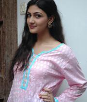 neelam-upadhyay-stills-in-unnodu-oru-naal-07