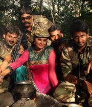 netru-indru-hot-movie-stills-11