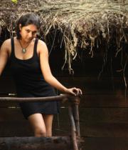 netru-indru-hot-movie-stills-40