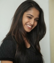 nikitha-anil-stills-08