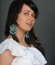 nisha-kothari-photos-from-criminals-movie-16