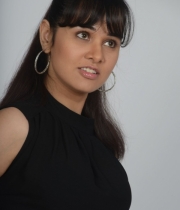 nisha-kothari-photos-from-criminals-movie-7