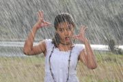nithya-movie-stills-35