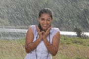 nithya-movie-stills-36