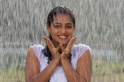 nithya-movie-stills-39