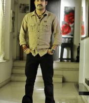 ntr-kajal-stills-from-baadshah-03