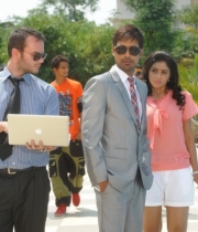 421_9_nuvvala-nenila-movie-stills-9