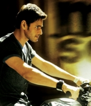 1-nenokkadine-movie-stills-and-wallpapers-10