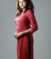 oviya-unseen-photoshoot-04