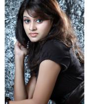 oviya-unseen-photoshoot-19