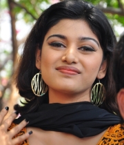 oviya-latest-stills-14