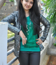 actress-pallavi-latest-cute-photos-16