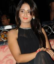 parul-yadav-at-potugadu-audio-launch-7
