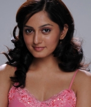 471_13_actress-parvathi-latest-photos-13