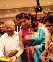 parvathy-omanakuttan-launches-womans-world-photos12