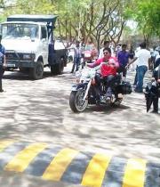 pawan-kalyan-attarintiki-daredi-working-stills-05