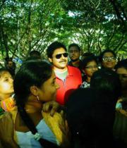 pawan-kalyan-attarintiki-daredi-working-stills-09