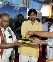 pawan-kalyan-trivikram-new-movie-launched-gallery-37