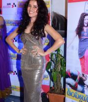 actress-piaa-bajpai-latest-cute-gallery-01