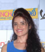 Actress Piaa Bajpai at Radio Mirchi on Back Bench Student Promot