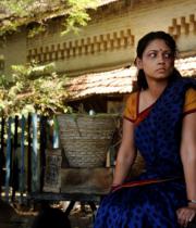 pooja-hot-saree-photos-8