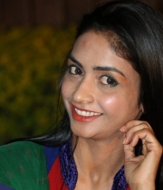 pooja-sri-hot-stills-3