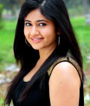 poonam-bajwa-in-manthrikan-movie-stills-16