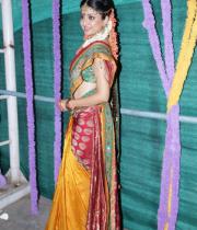 poonam-kaur-latest-cute-stills-photos-30