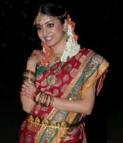 poonam-kaur-latest-cute-stills-photos-40