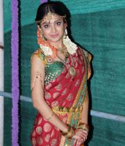 poonam-kaur-latest-cute-stills-photos-9