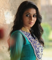 425_12_poorna-photos-from-nuvvala-nenila-movie-12