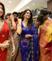 pranitha-photos-at-kalamandir-new-showroom-launch-11 pranitha-photos-at-kalamandir-new-showroom-launch-11