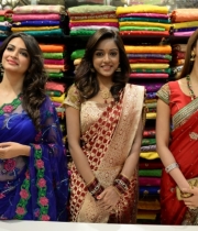 pranitha-photos-at-kalamandir-new-showroom-launch-26 pranitha-photos-at-kalamandir-new-showroom-launch-26