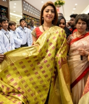 pranitha-photos-at-kalamandir-new-showroom-launch-9 pranitha-photos-at-kalamandir-new-showroom-launch-9