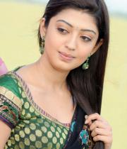 pranitha-latest-hot-photos-in-saree-11