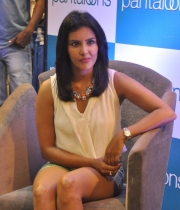 priya-anand-at-pantaloons-store-launch12