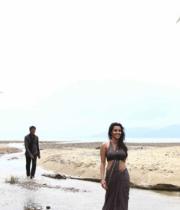 priya-anand-hot-in-ethir-neechal-09