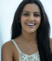 priya-anand-latest-photostills-gallery-2_s_206