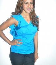 priya-anand-latest-photostills-gallery-5_s_862
