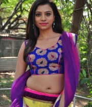 priyanka-new-hot-stills-101