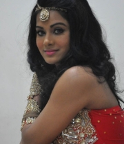 rachana-mourya-in-varna-3