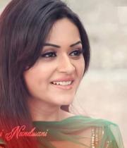 ragini-nandwani-hot-photos-stills-10