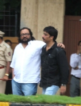 big-b-srk-salman-abhishek-at-rajesh-khanna-cermony-23