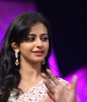 rakul-preet-singh-latest-saree-stills-4