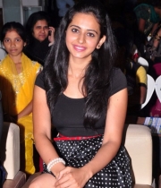rakul-preet-singh-new-stills-6