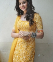 rakul-preet-singh-photos-at-pandaga-chesuko-movie-launch-20