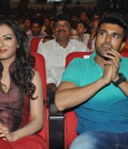 ram-charan-iddarammayilatho-audio-launch-12