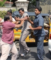ram-charan-bodyguards-attack-9