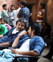 ram-charan-naayak-working-stills-1054