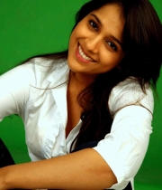 rashmi-gautam-hot-videos1380379805 rashmi-gautam-hot-videos1380379805